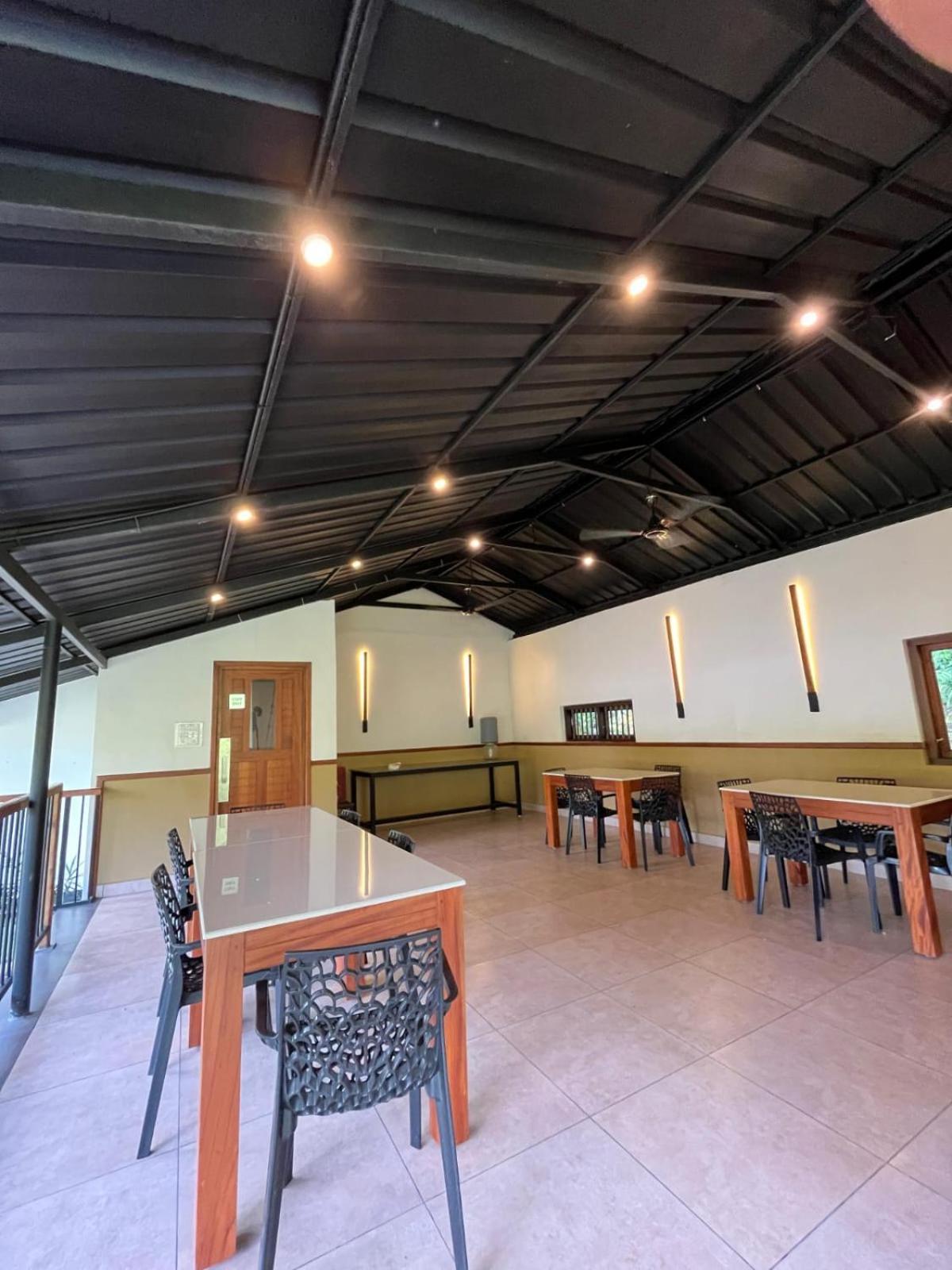 Lush Acres Villa Thekkady Bagian luar foto