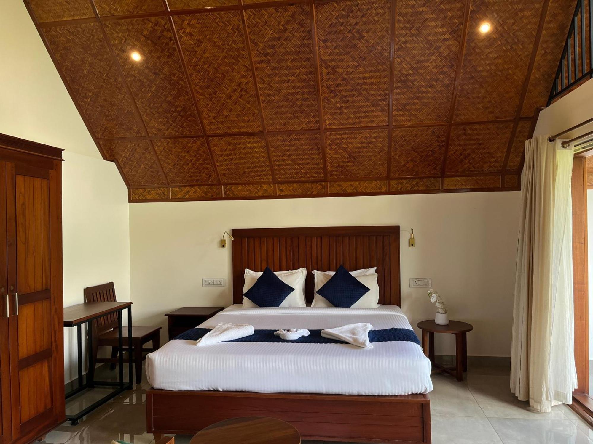 Lush Acres Villa Thekkady Bagian luar foto
