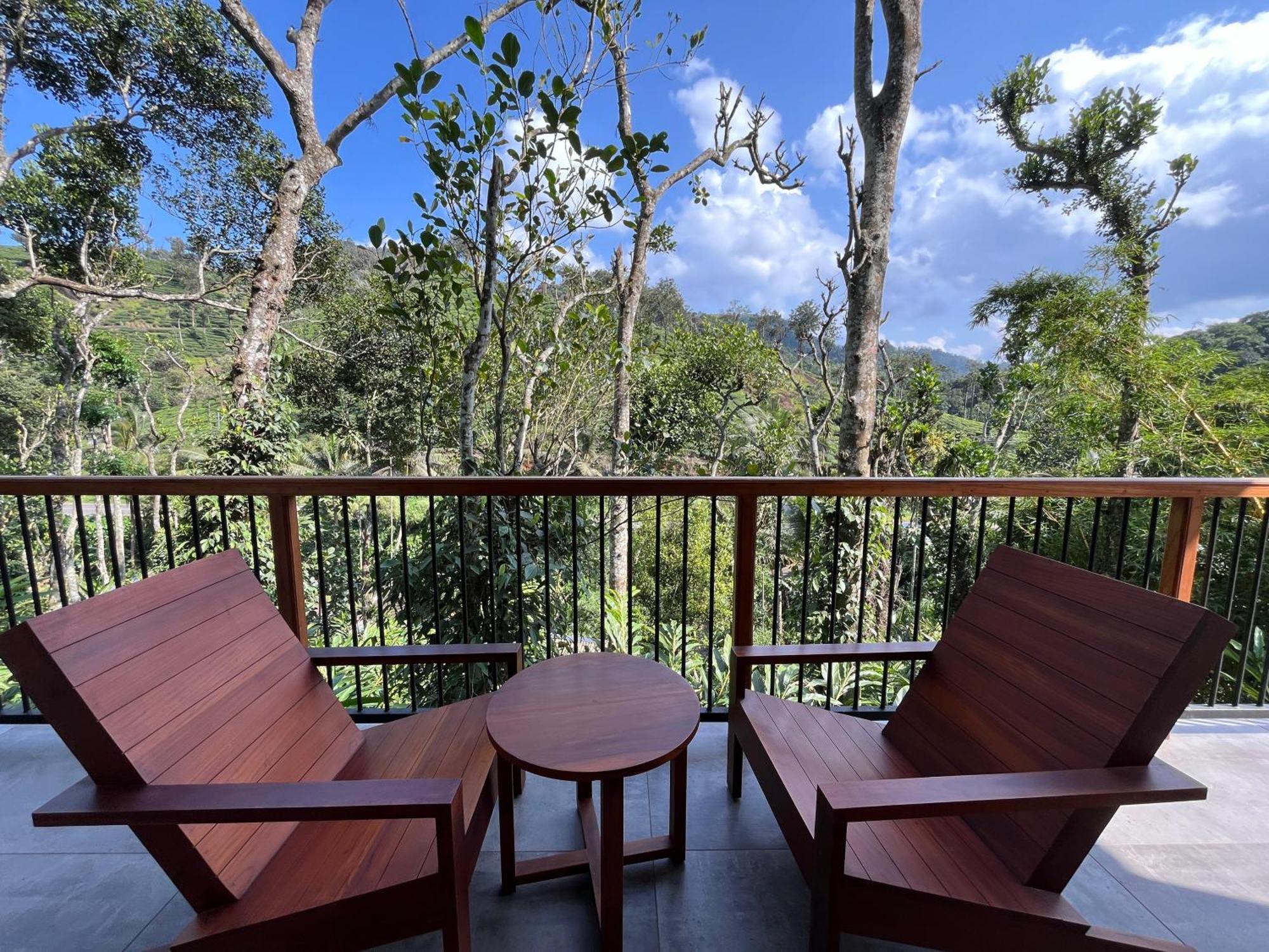 Lush Acres Villa Thekkady Bagian luar foto