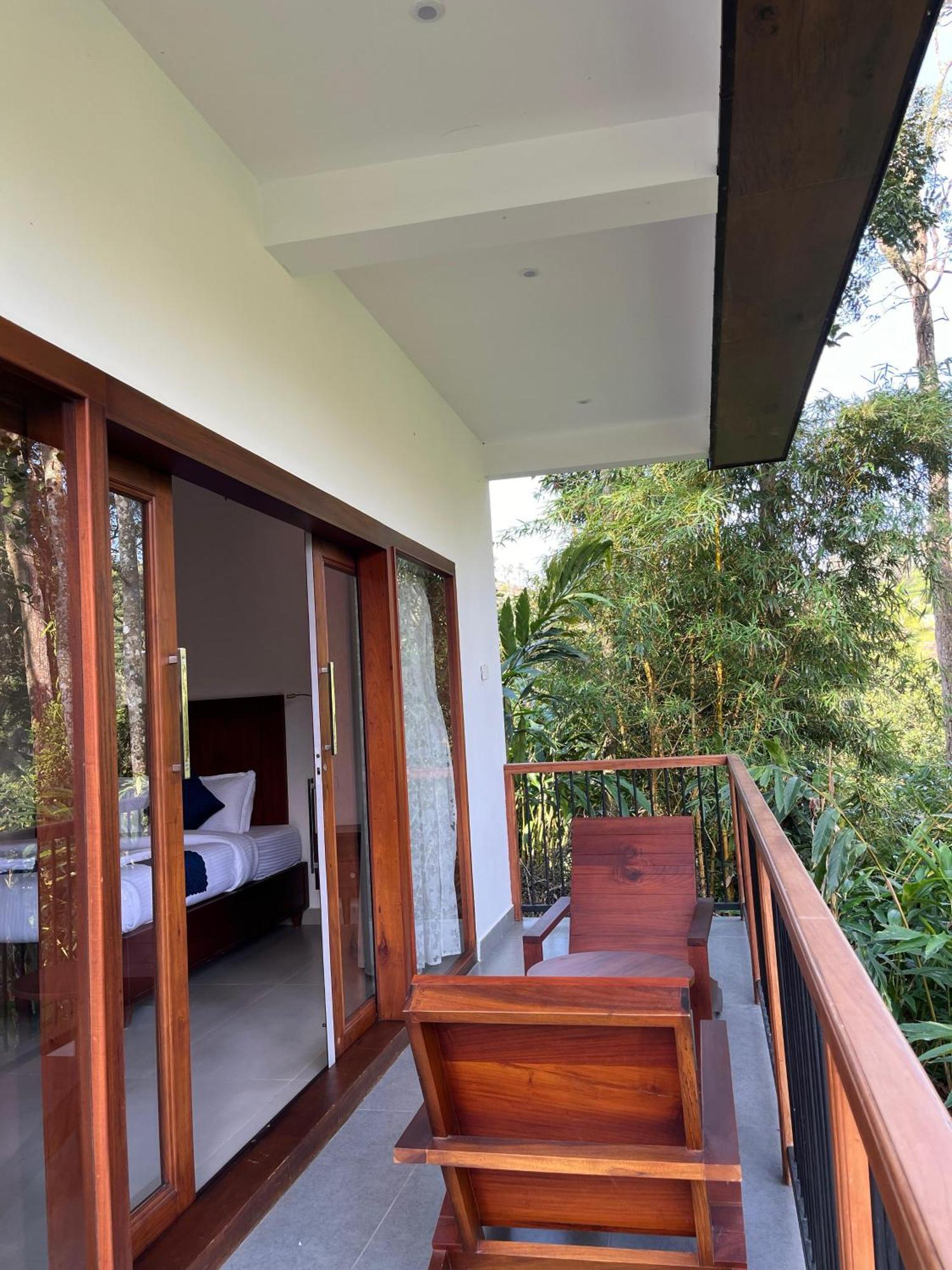 Lush Acres Villa Thekkady Bagian luar foto