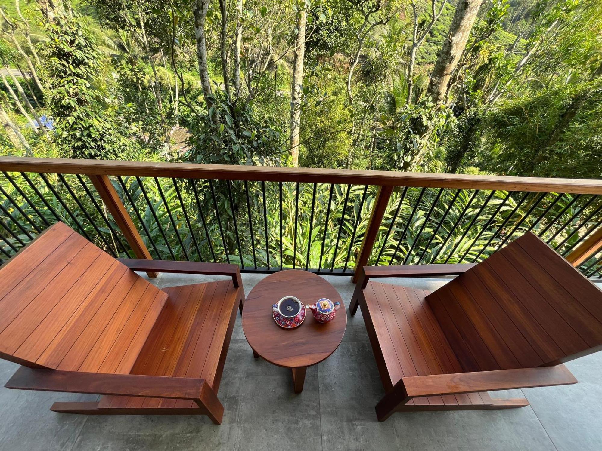 Lush Acres Villa Thekkady Bagian luar foto