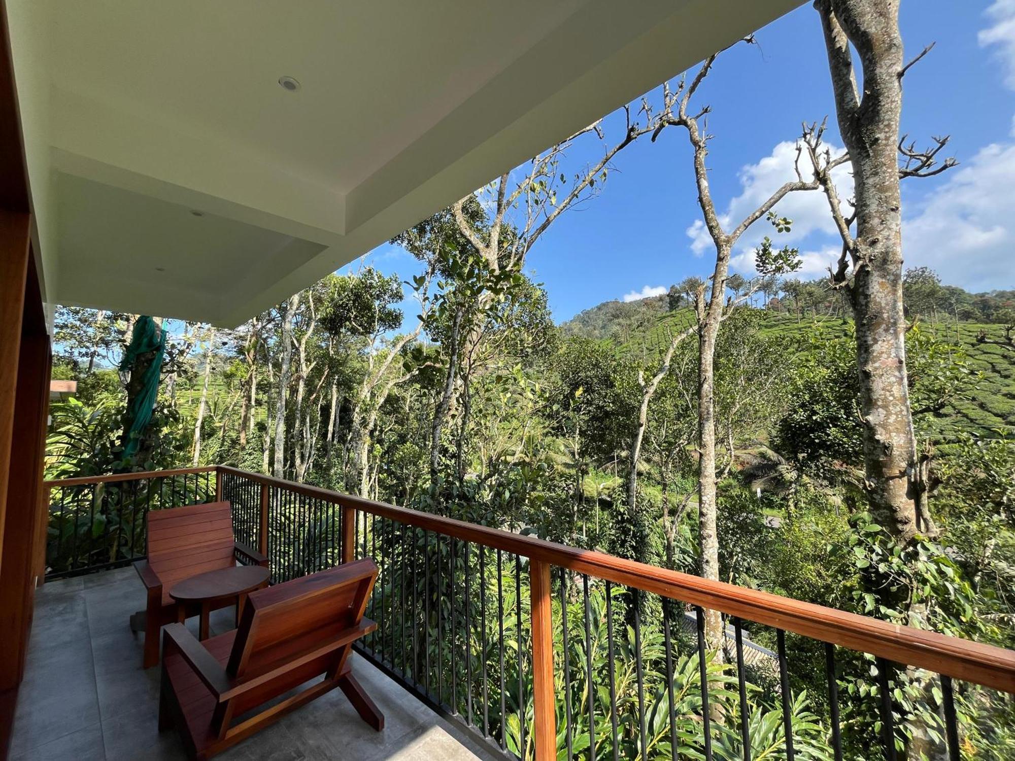 Lush Acres Villa Thekkady Bagian luar foto