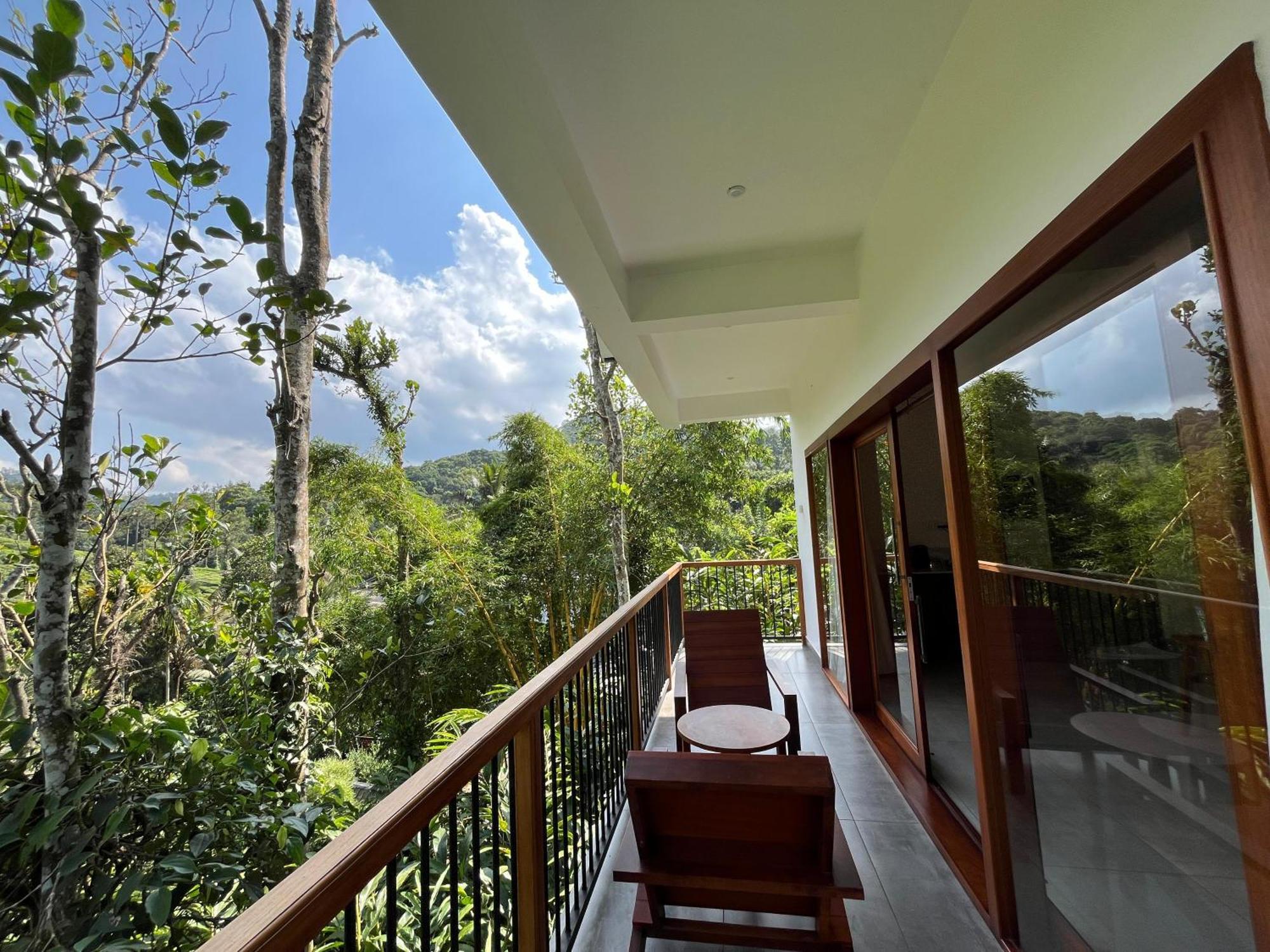 Lush Acres Villa Thekkady Bagian luar foto