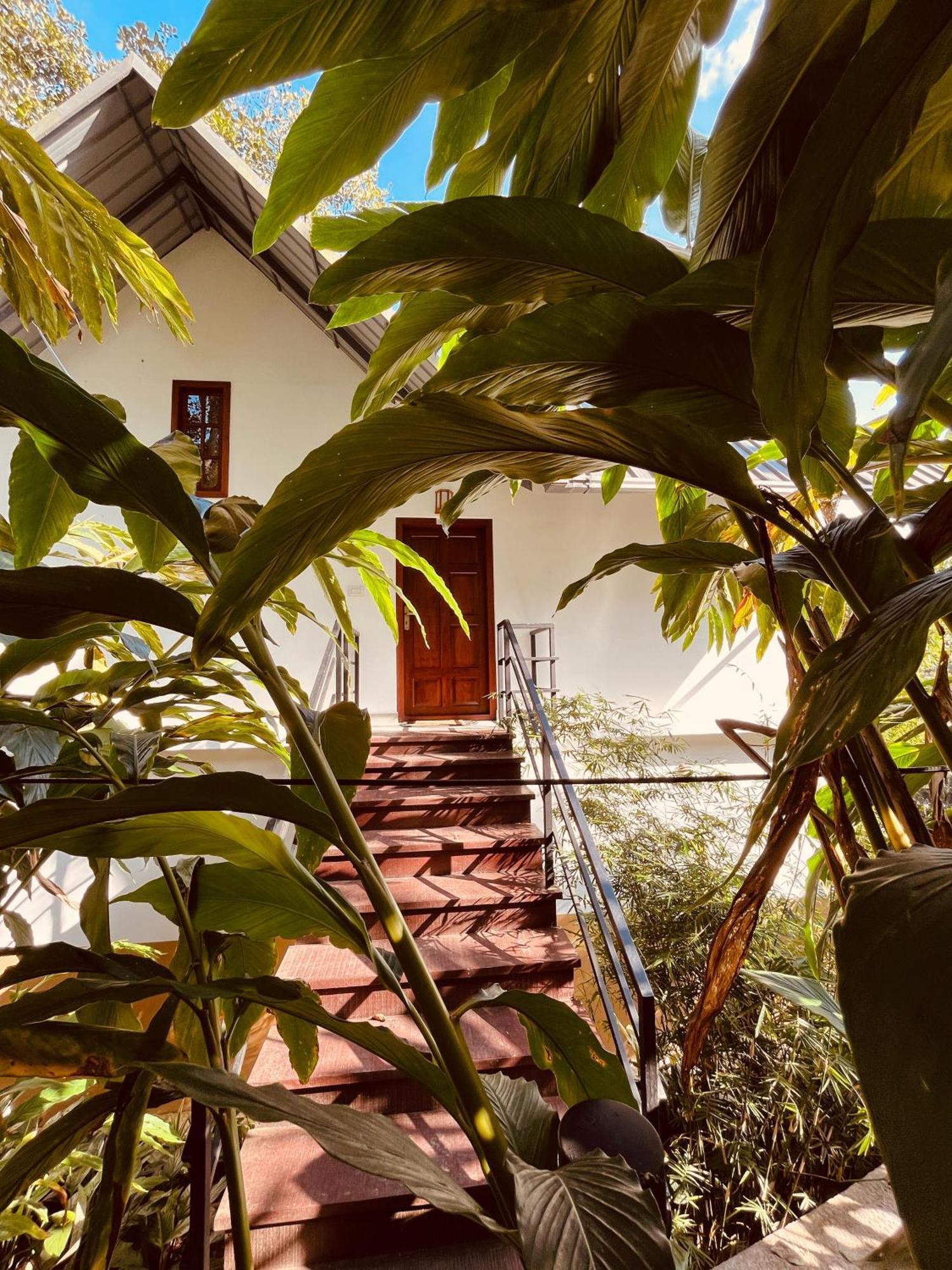 Lush Acres Villa Thekkady Bagian luar foto