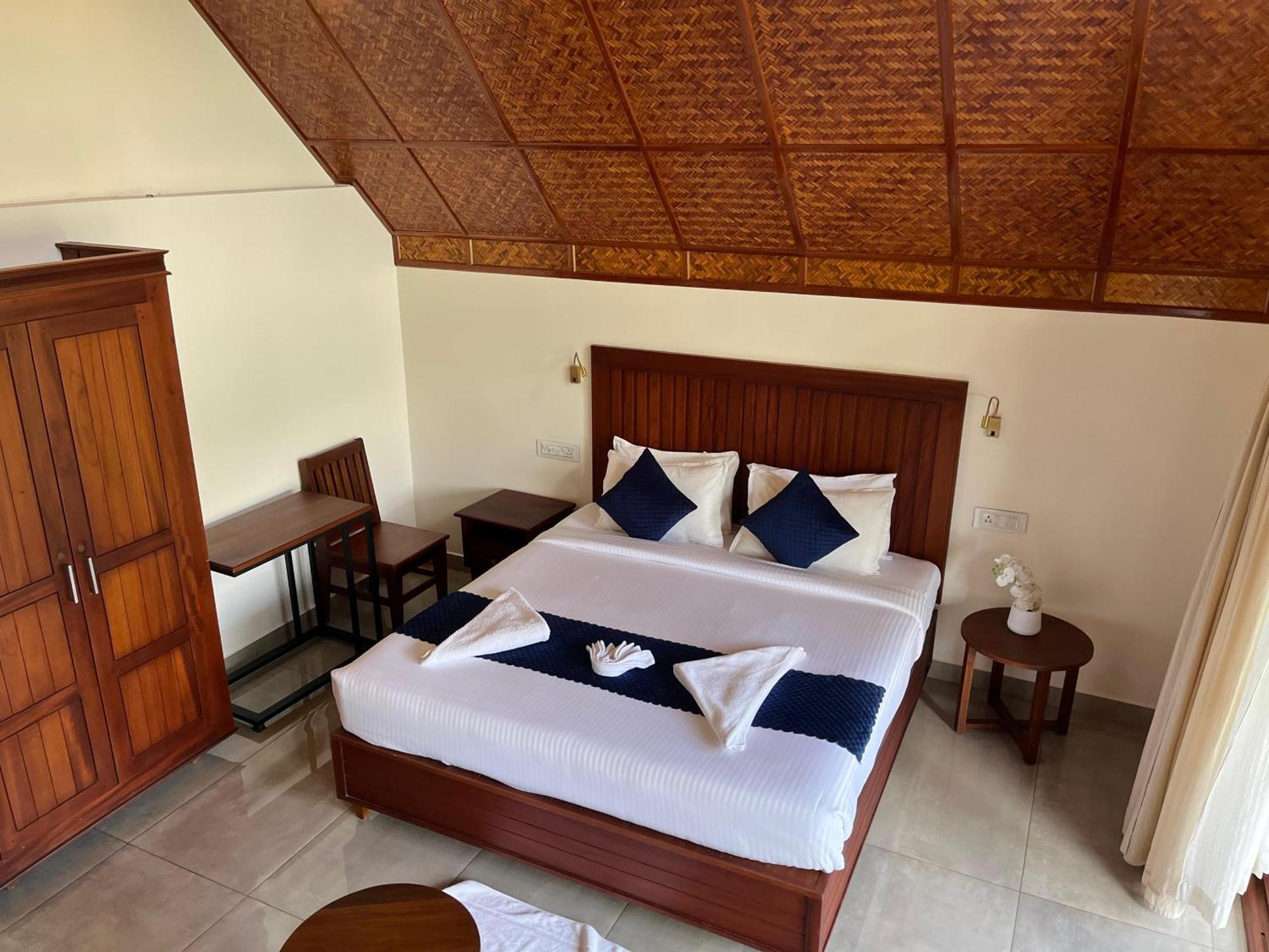 Lush Acres Villa Thekkady Bagian luar foto